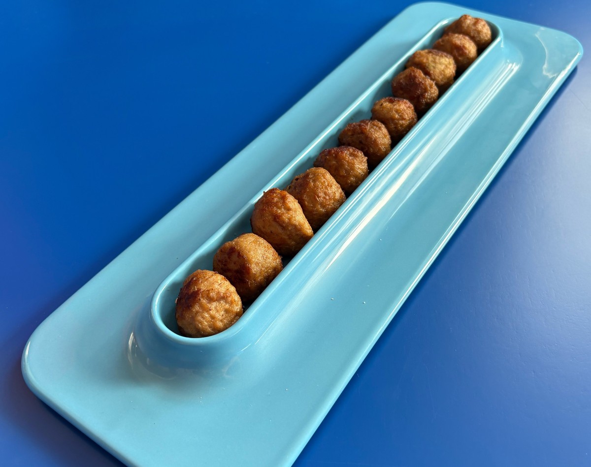 prato para almondêgas