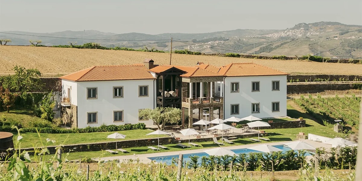 The Manor House Celeirós