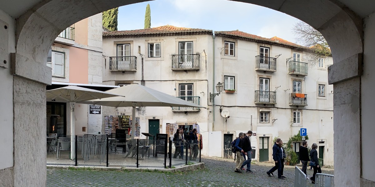 quiet corners Lisbon