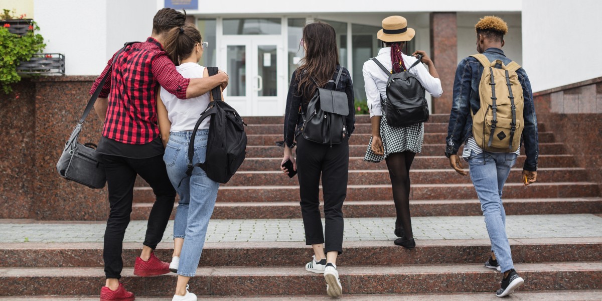 Estudantes
