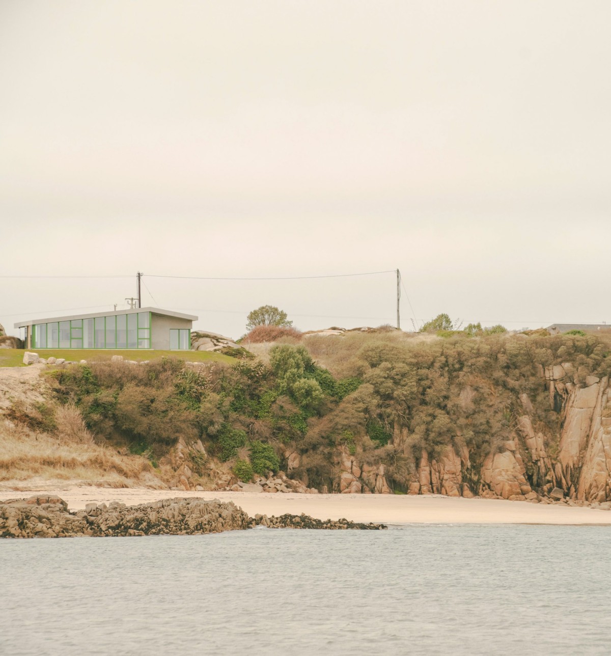 Grandes janelas para o Oceano.