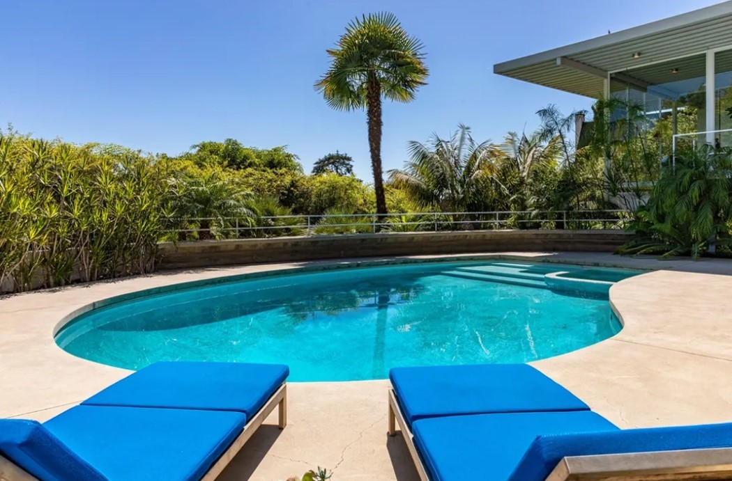 La villa che Austin Butler ha acquistato da Brad Pitt