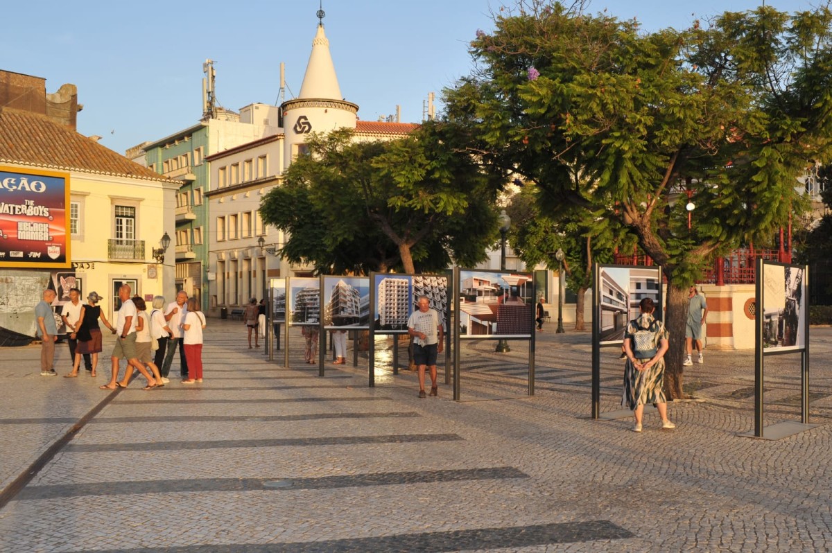 Exposição de rua Faro-©Alfa