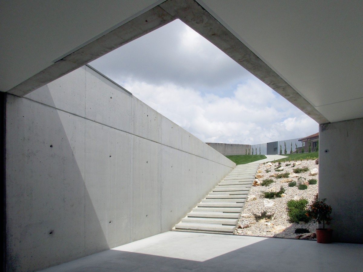 Casa em Betão à Vista em Mortágua