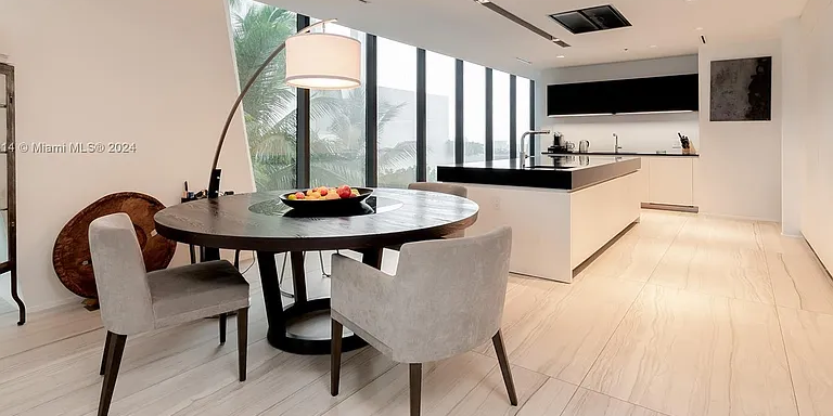 Marc Anthony perde milhões na venda do seu apartamento em Miami