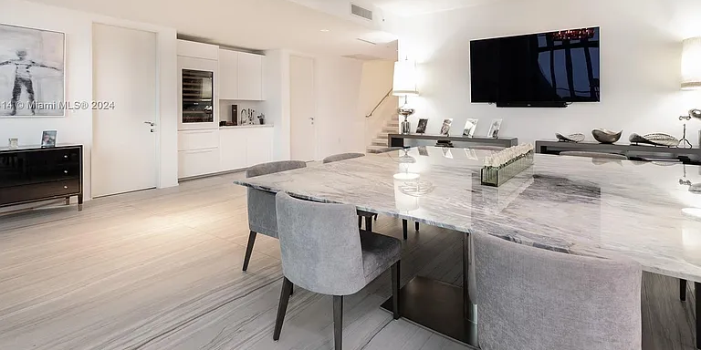 Marc Anthony perde milhões na venda do seu apartamento em Miami