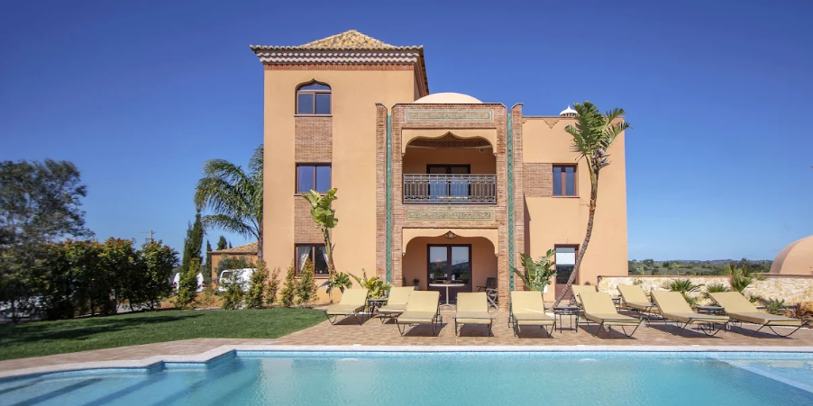 Al Karob Yoga Boutique Hotel