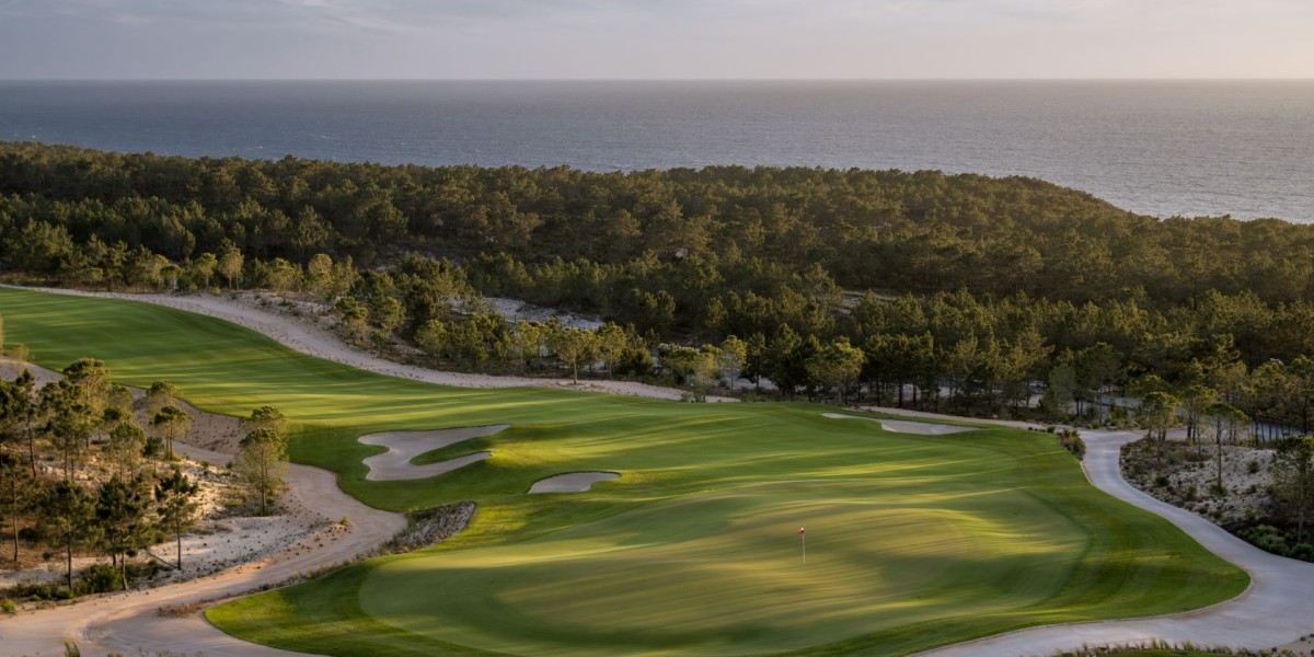 Celebrities who live in CostaTerra