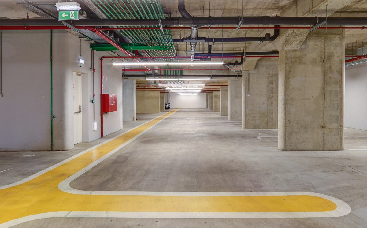 Estacionamento no Jardim da Glória