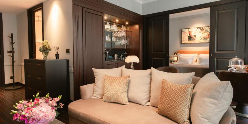 MYTHIC SANA Downtown Suites