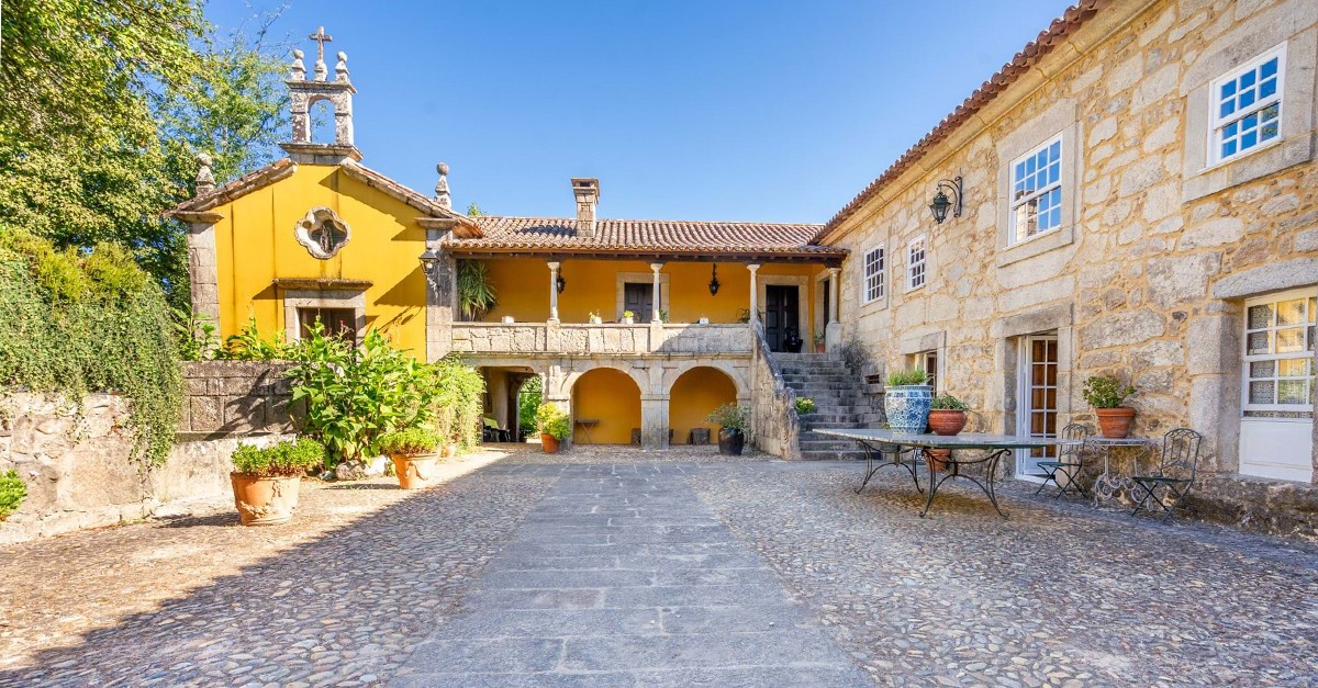 Quinta em Valença à venda