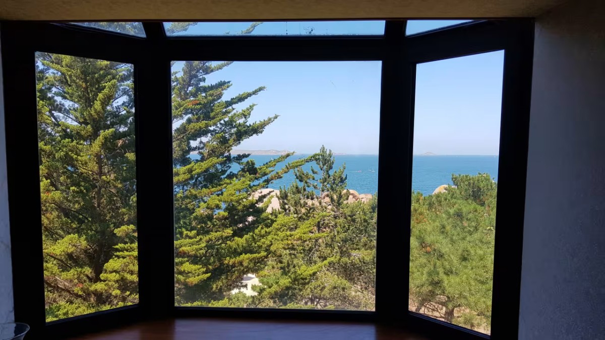 Isla privada con castillo a la venta en Francia