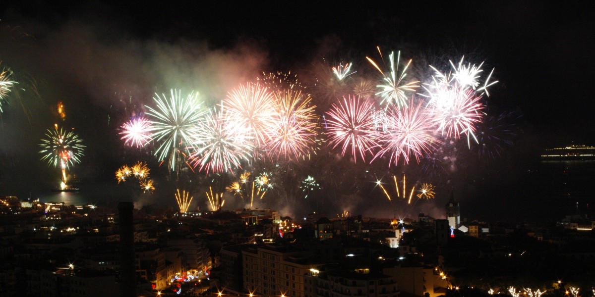Portuguese New Year's Eve traditions