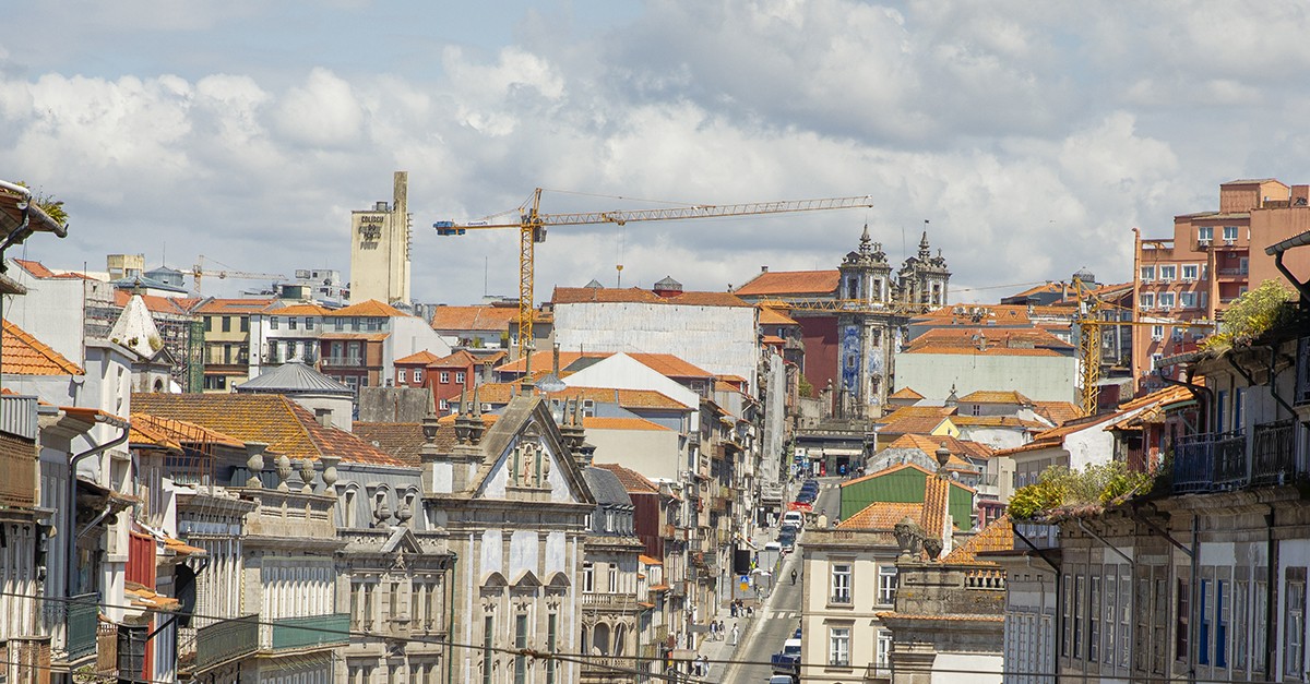 Compra de casas novas no Porto em planta