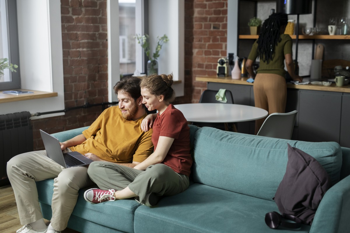 Jovens que dividem casa