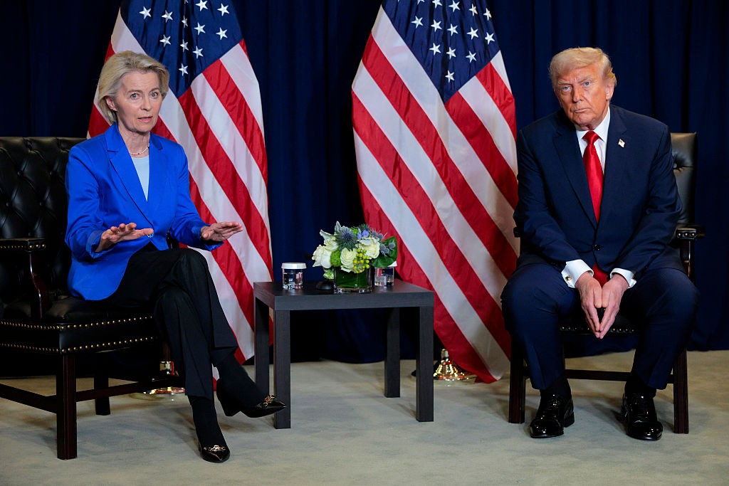 Ursula von der Leyen, Presidente da Comissão Europeia, e Donald Trump, Presidente dos EUA Novas tarifas dos EUA na Europa