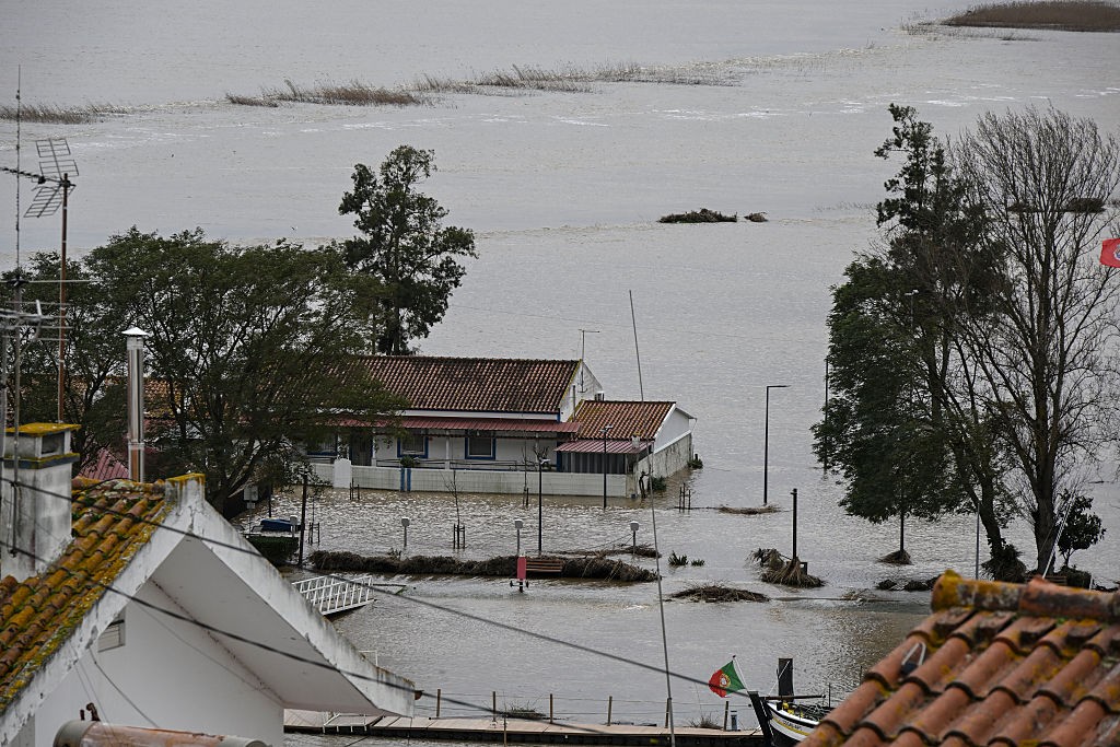 Seguro com cobertura de tempestade