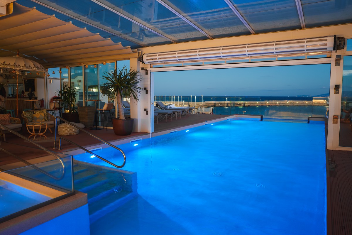 piscina utilizável nos meses de frio