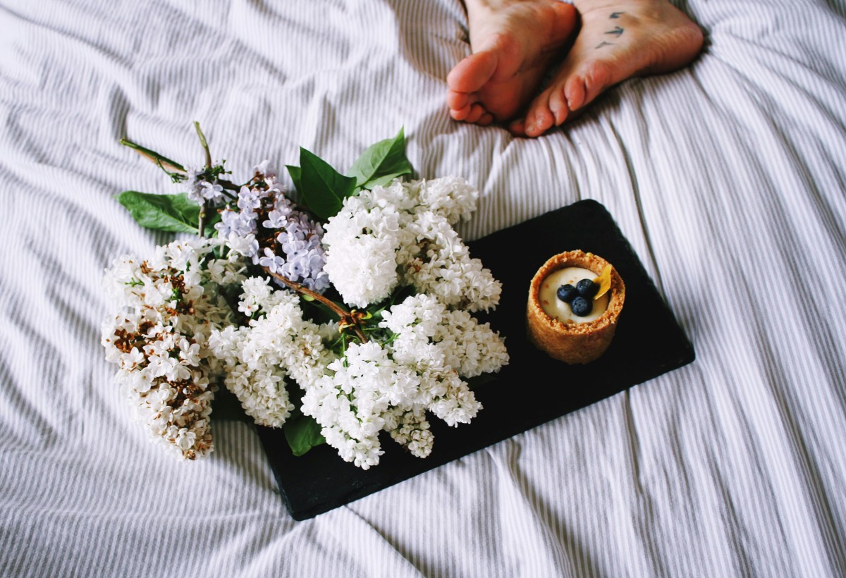 decoração de cama na primavera