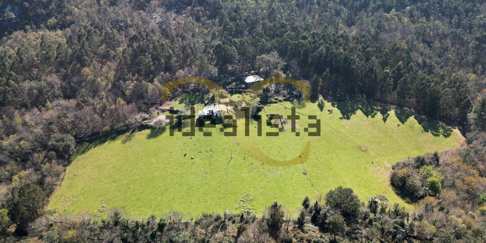 Aldeia privada nas Astúrias