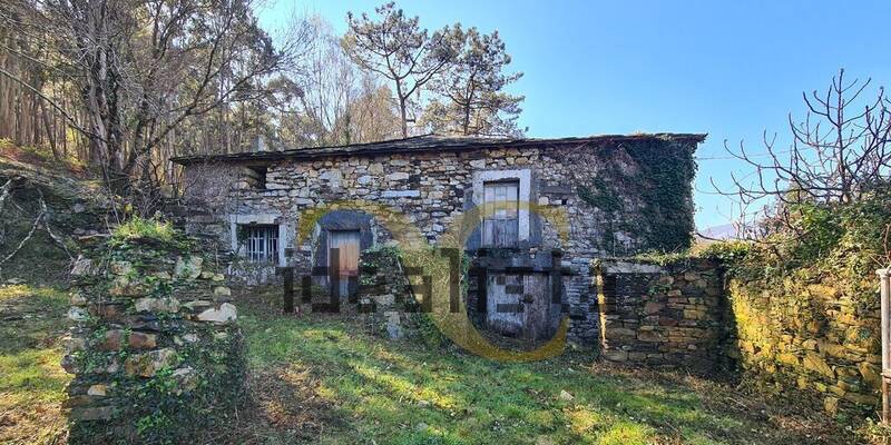 Aldeia privada nas Astúrias