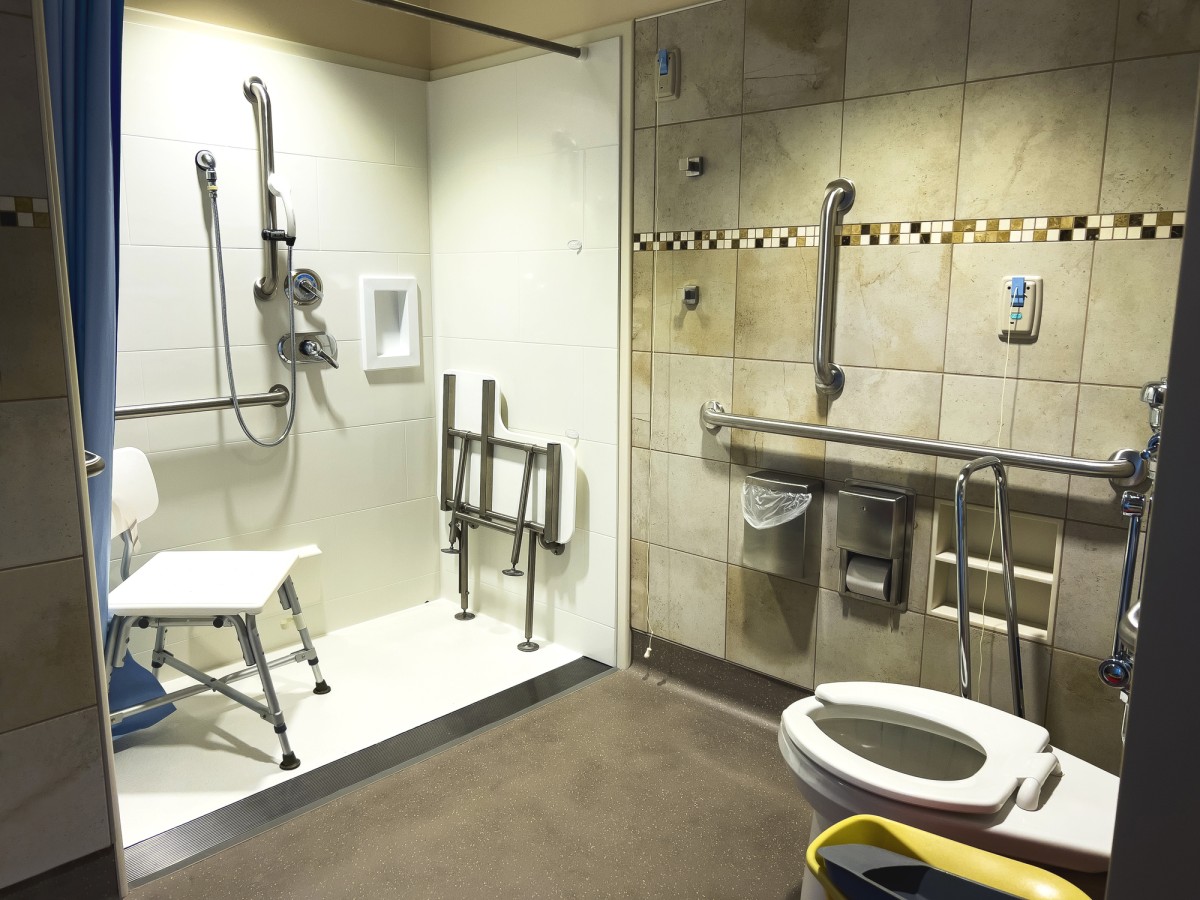 Chuveiro walk-in: irresistível, mas compensa? 