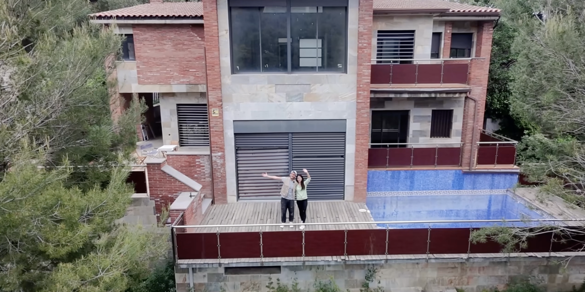 Youtuber compra uma casa abandonada