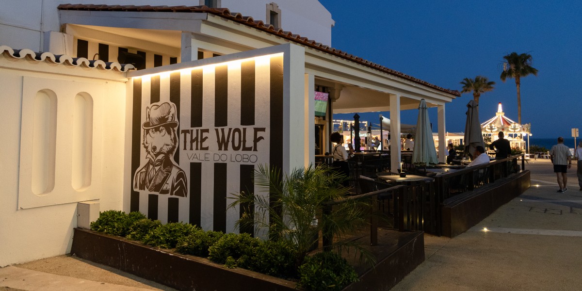 pub in the algarve