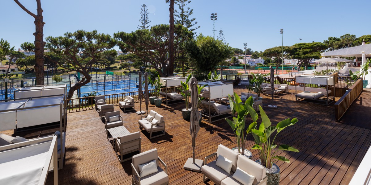 Vale do Lobo padel holidays
