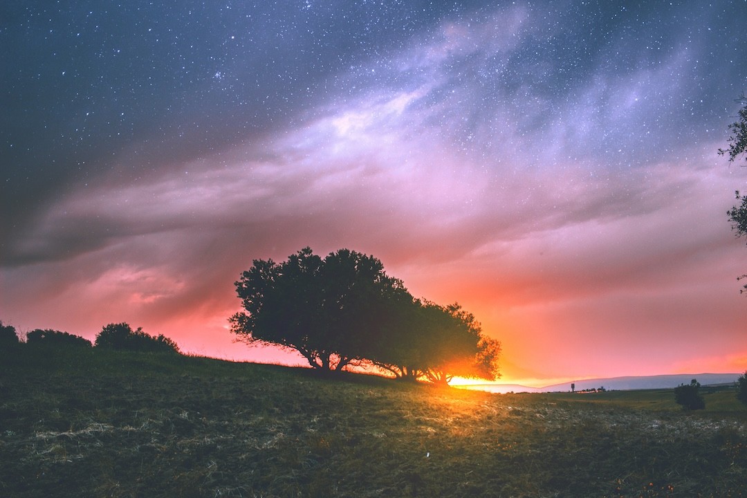 crepúsculo num monte