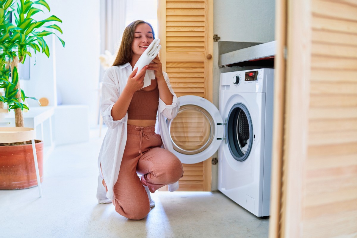 máquina de lavar roupa no exterior