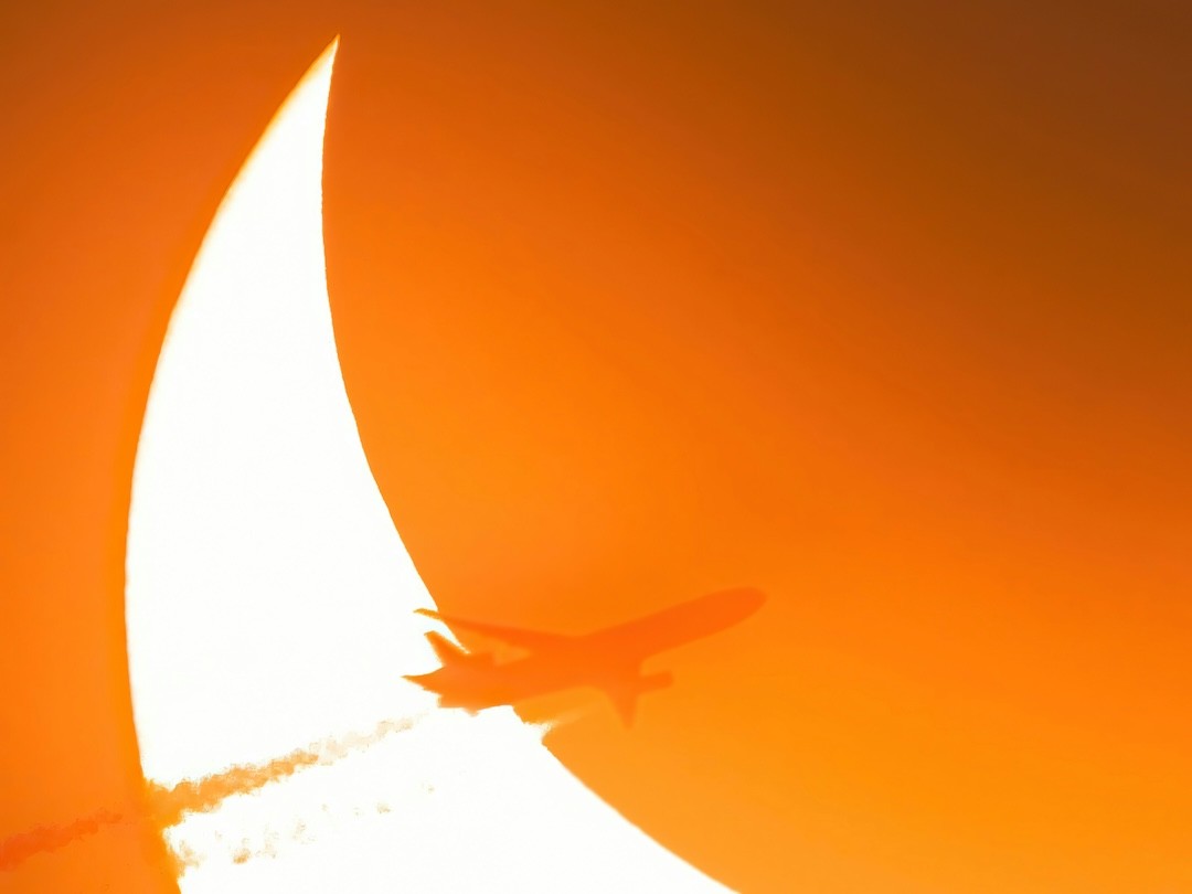 avião para ver o eclipse