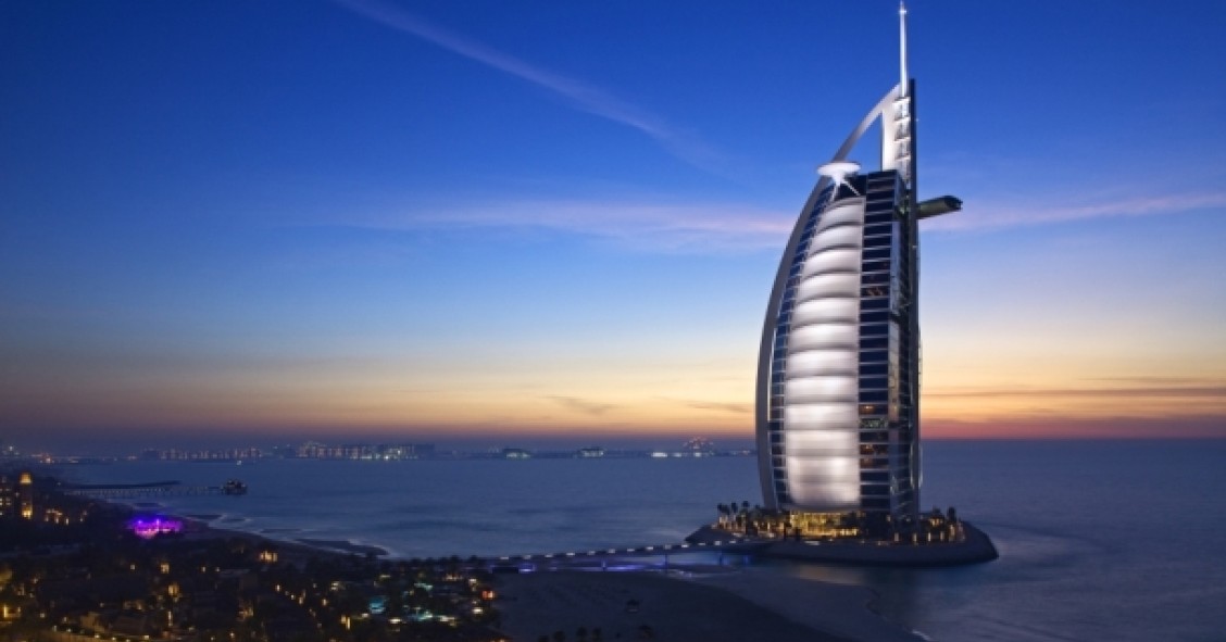 hotel burj al arab: o hotel com mais estrelas do mundo está no dubai (fotos)