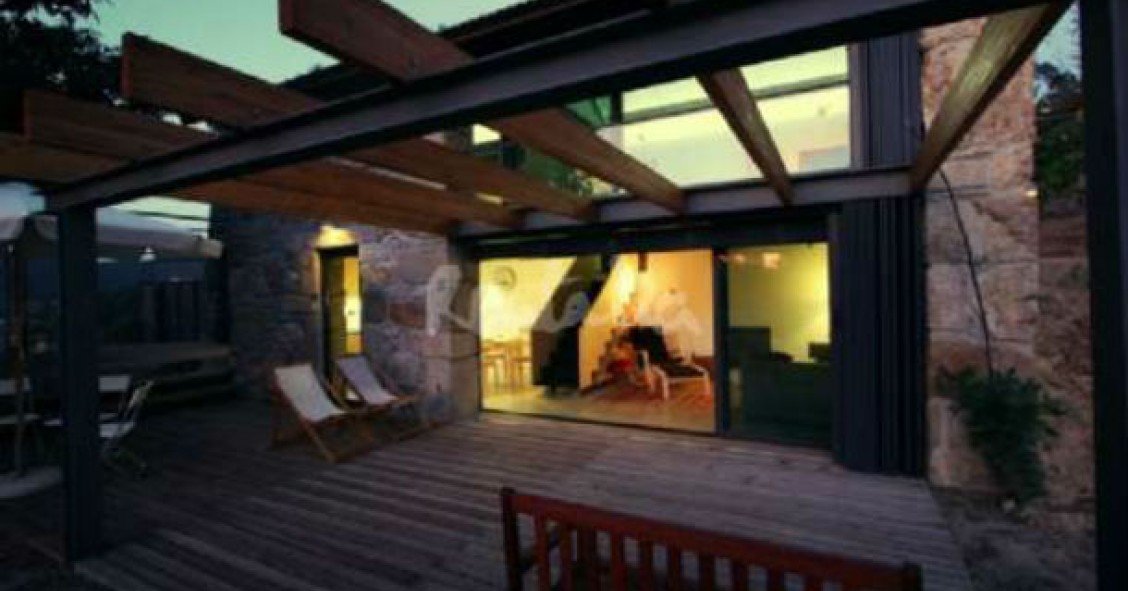 o primeiro hotel do mundo num porta-aviões (fotos)