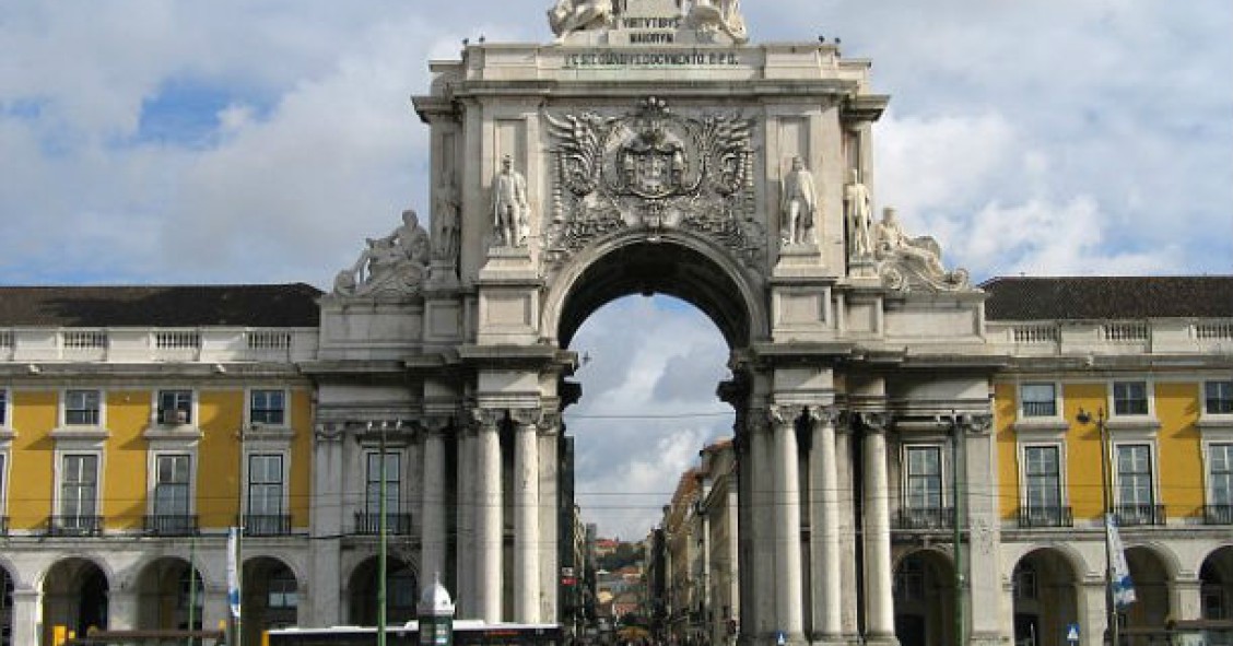 obras regressam ao terreiro do paço