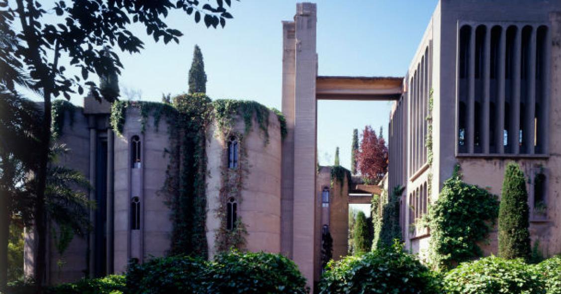 A história de uma antiga cimenteira transformada em casa em Barcelona (fotos)