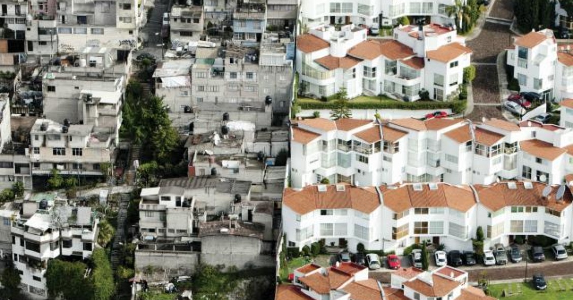 Bairro rico/bairro pobre: fotos que mostram as enormes diferenças sociais no México 