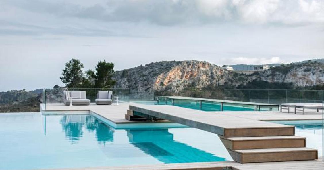 Casas de sonho: “Villa” camaleão em Maiorca com heliporto e vista para o mar (fotos) 