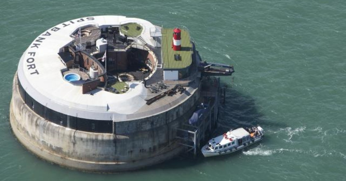 Spitbank Fort: Dormir numa fortaleza marinha no Reino Unido por mil euros