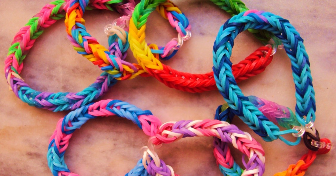 Elásticos das pulseiras da moda retirados do mercado por risco de cancro