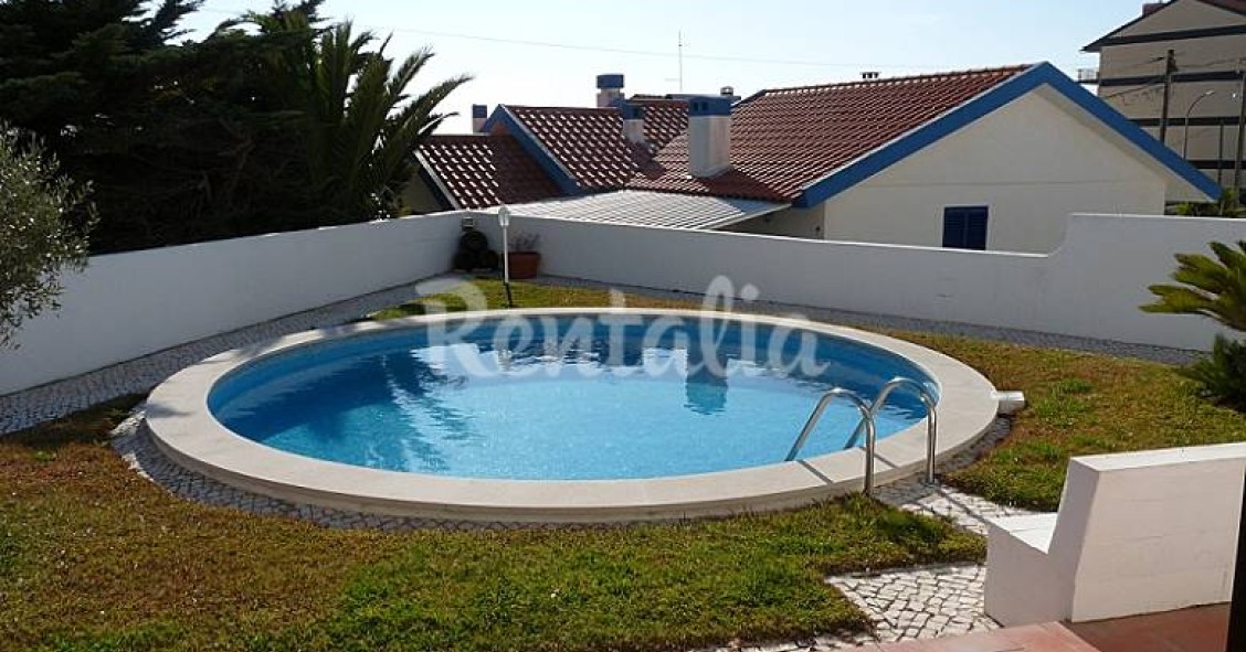 Casas de fim de semana: Começar o ano em paz perto do mar da Nazaré