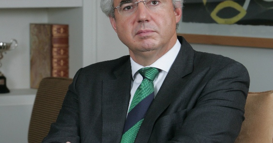 Máximo executivo do BES em Espanha destituído à força