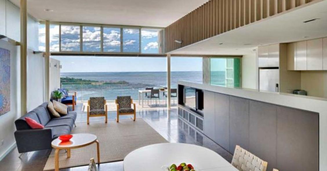 Casas de sonho: Viver numa casa em forma de cubo junto ao mar na Austrália (fotos) 