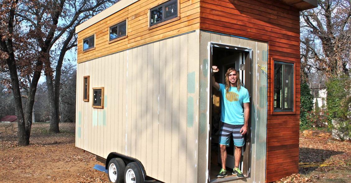 O estudante que construiu o próprio “mini-apartamento” para não arrendar casa e poder pagar a universidade 