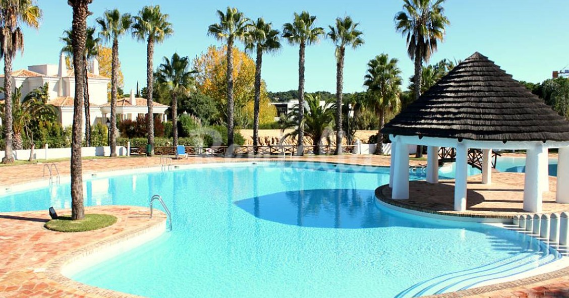 Casas de fim de semana: Sol, piscina e praia num resort de luxo no Algarve (fotos) 