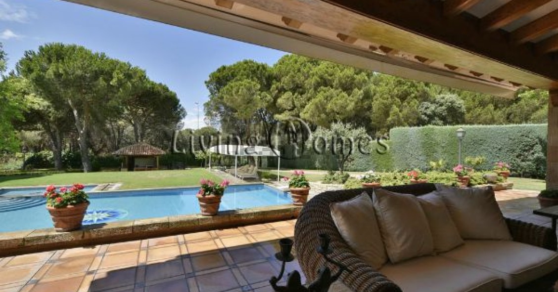 Casas de sonho: Mansão de estilo clássico com toques de modernismo em Madrid (fotos) 