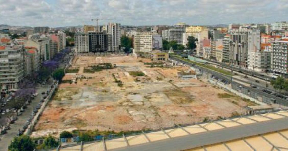 Fidelidade admite entrar na corrida aos terrenos da antiga Feira Popular 