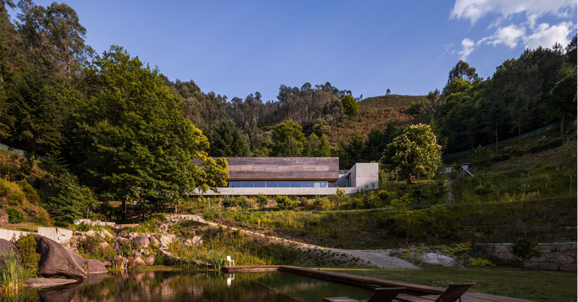 Casas de sonho: A mansão que se esconde no manto verde do Gerês 