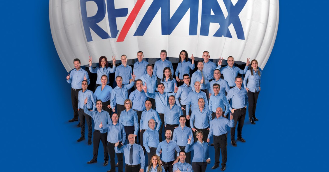 Nova campanha da Remax reforça imagem de empresa de pessoas para pessoas