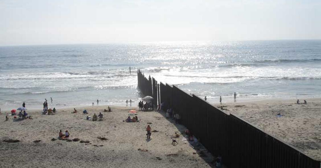 O muro de Trump para separar os EUA do México e outras 10 fronteiras blindadas 